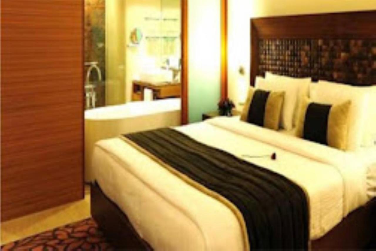 Hotel Cool Palace, Nashik Zewnętrze zdjęcie