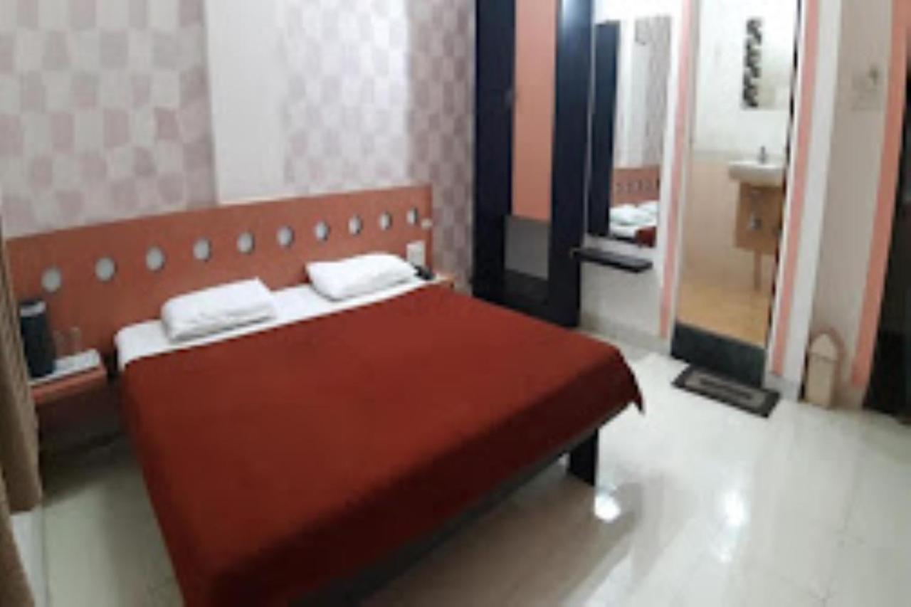 Hotel Cool Palace, Nashik Zewnętrze zdjęcie