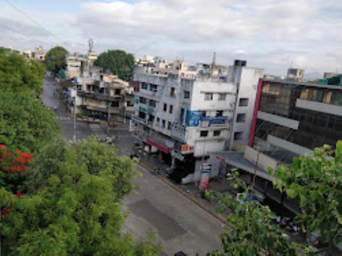 Hotel Cool Palace, Nashik Zewnętrze zdjęcie